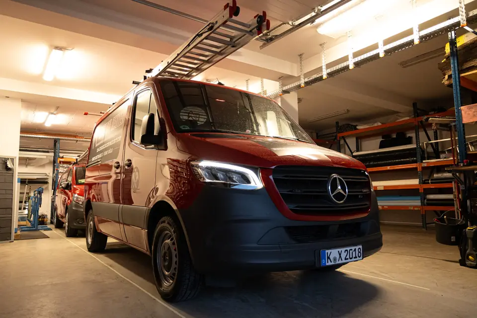 Transporter in der Halle